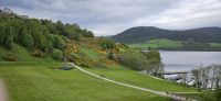 PICTURES/Urquhart Castle/t_Castle Yards.jpg